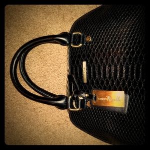 Small Leather "Simply Noelle"